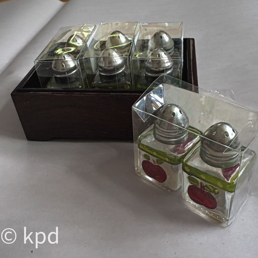 4 Pair Apple Salt & Pepper Shakers w/ Wood Caddy • NOS Boxes • Vintage 80s/90s